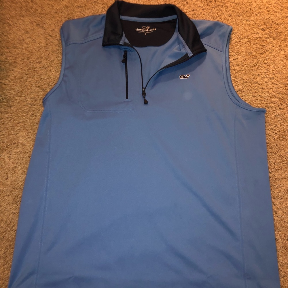 MENS NEVER WORN VINEYARD VINE VEST